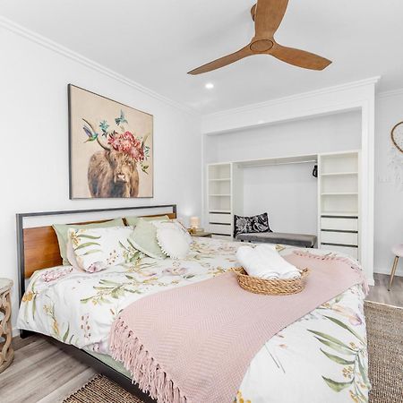 Little Sunshine - Private Acreage Guest Home เฮอร์วีย์เบย์ ภายนอก รูปภาพ