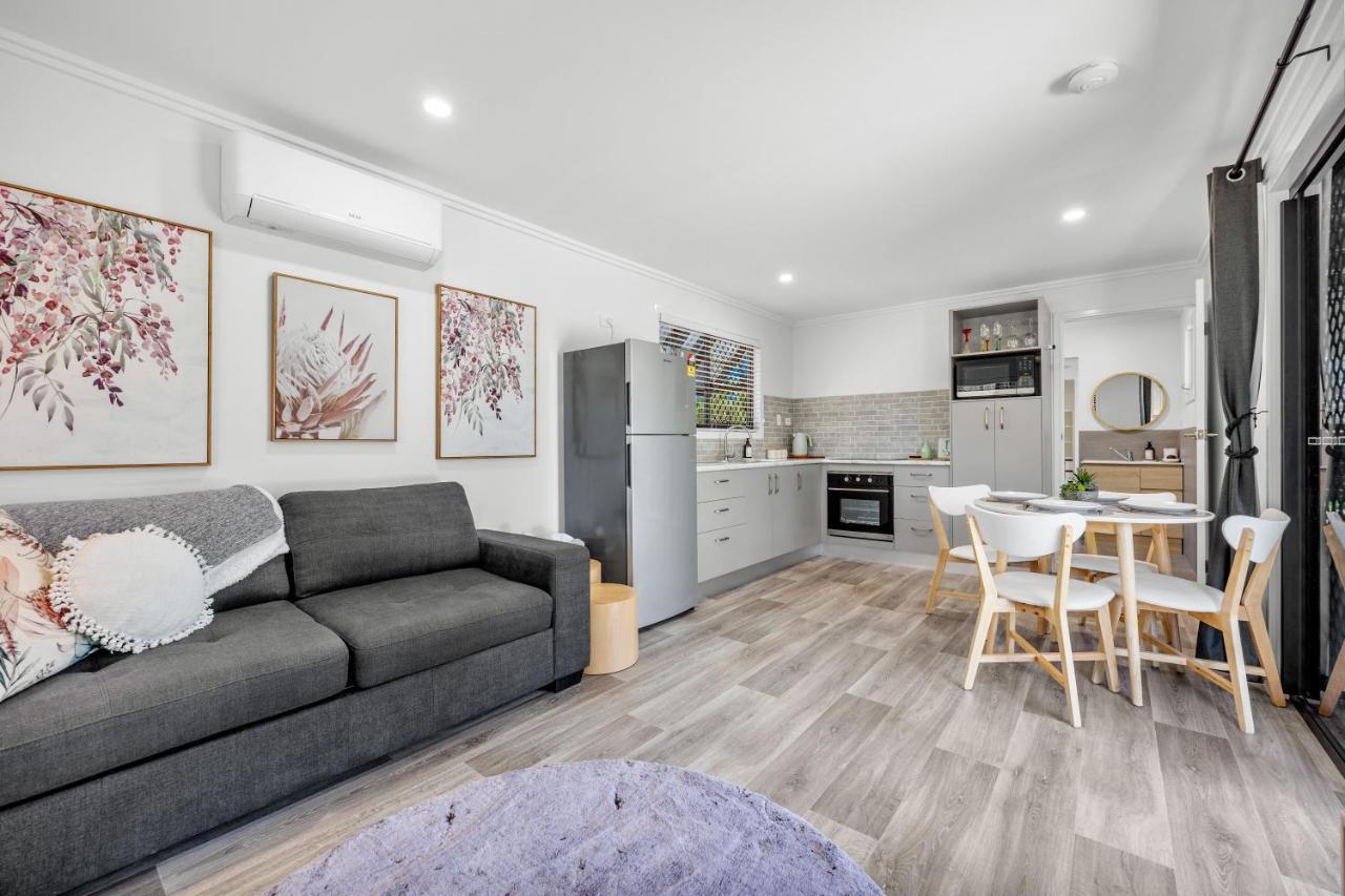 Little Sunshine - Private Acreage Guest Home เฮอร์วีย์เบย์ ภายนอก รูปภาพ