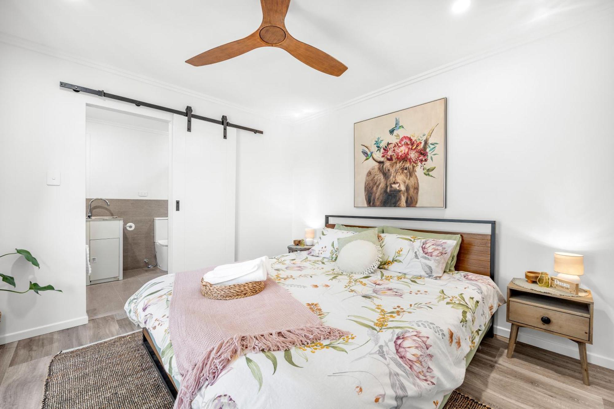 Little Sunshine - Private Acreage Guest Home เฮอร์วีย์เบย์ ภายนอก รูปภาพ