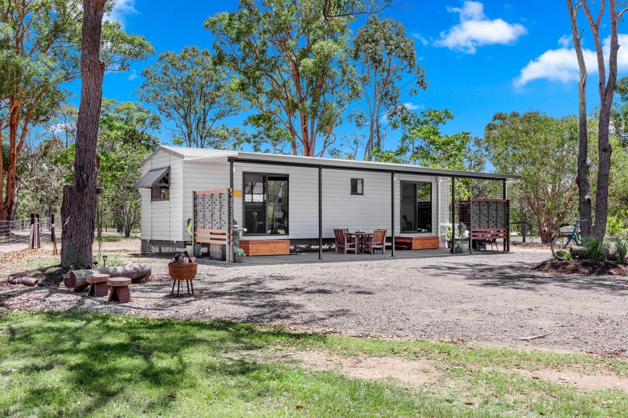 Little Sunshine - Private Acreage Guest Home เฮอร์วีย์เบย์ ภายนอก รูปภาพ