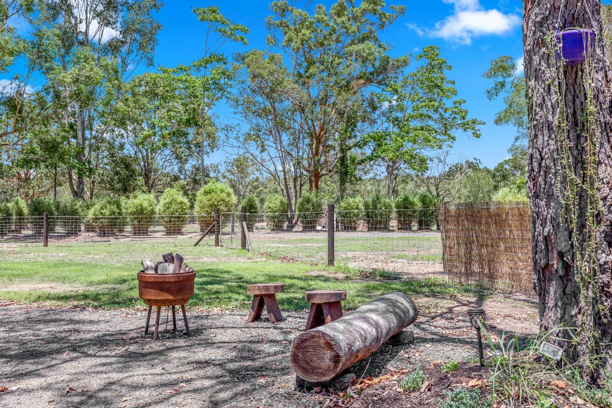 Little Sunshine - Private Acreage Guest Home เฮอร์วีย์เบย์ ภายนอก รูปภาพ